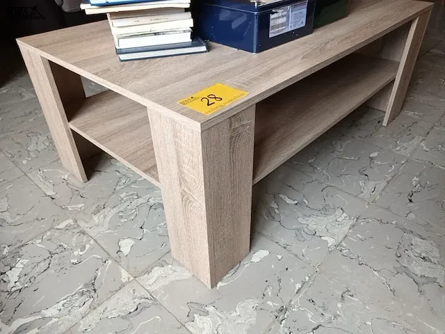 Lot 28 - moderne salontafel - afbeelding 2 van  3