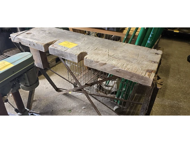 Lot 28 - opvouwbare werkbank - afbeelding 3 van  3