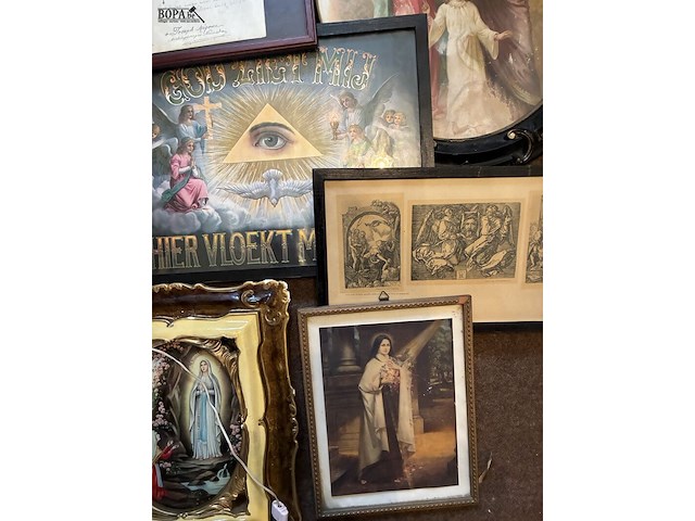 Lot 28 - religieuze kaders, 6 stuks - afbeelding 3 van  6