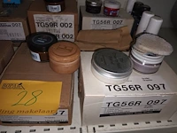Lot 28 - schoen- en lederpoets. 70 stuks - afbeelding 3 van  6