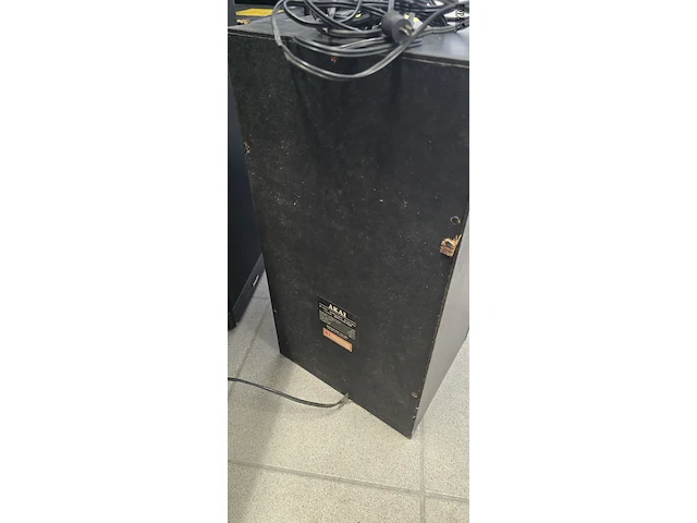 Lot 28 - speakers akai sr ha 102 2 stuks - afbeelding 3 van  5