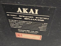 Lot 28 - speakers akai sr ha 102 2 stuks - afbeelding 4 van  5