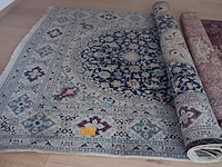 Lot 28 - tapijt - afbeelding 1 van  3