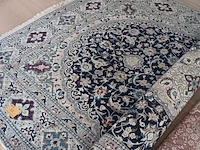 Lot 28 - tapijt - afbeelding 3 van  3
