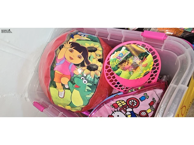 Lot 28 - top ball dora & hello kitty 7 stuks - afbeelding 2 van  6
