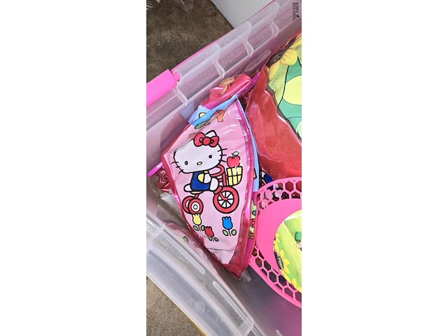 Lot 28 - top ball dora & hello kitty 7 stuks - afbeelding 3 van  6