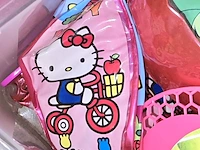 Lot 28 - top ball dora & hello kitty 7 stuks - afbeelding 3 van  6