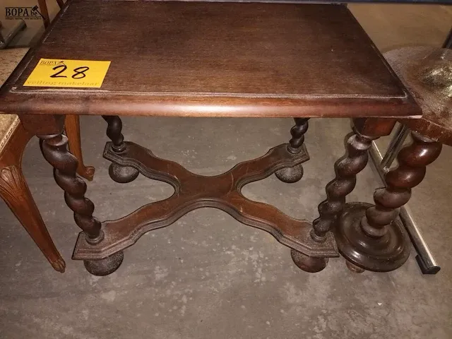 Lot 28 - voetenbank, bijzettafel en plantenstaander - afbeelding 3 van  4