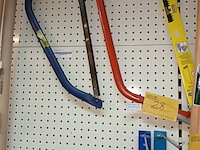 Lot 28 - zagen en zaagbladen - afbeelding 1 van  3