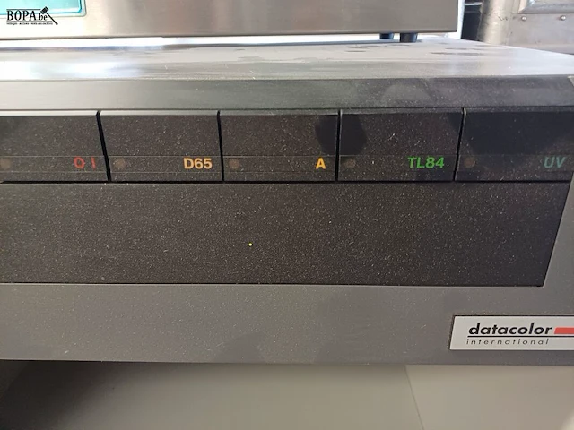 Lot 280 - datacolor multilight lichtkast, kleurbeoordelingscabine (h) - afbeelding 3 van  3