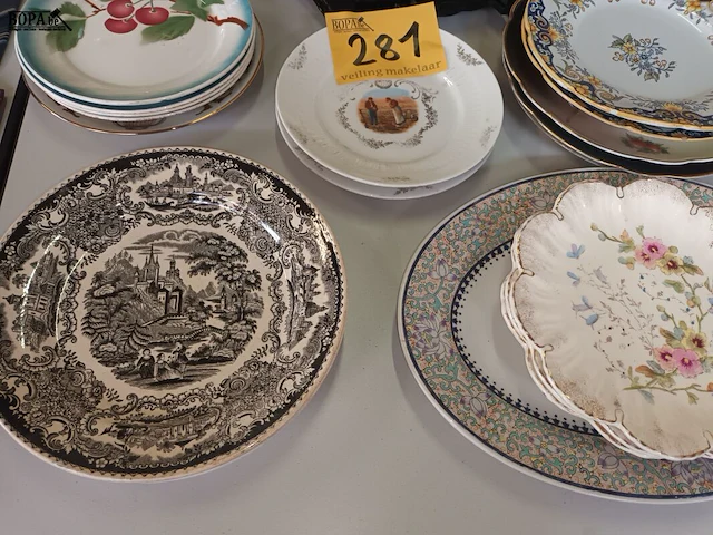 Lot 281 - sierborden. 23 stuks - afbeelding 3 van  5
