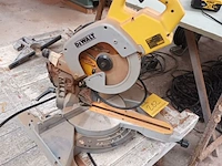 Lot 282 - verstekzaagmachine dewalt - afbeelding 3 van  3
