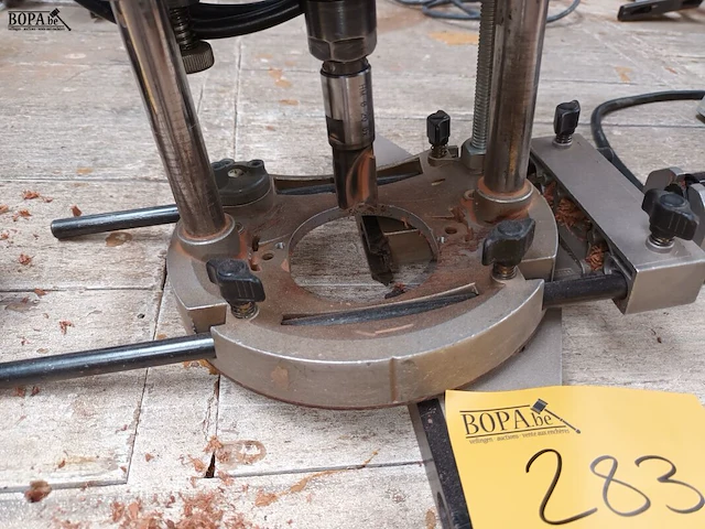 Lot 283 - bovenfrees dewalt - afbeelding 3 van  3