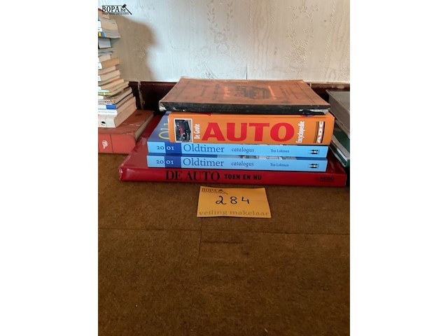 Lot 284 - boeken auto - tractor technisch boek allis-chalmers, 5 stuks - afbeelding 1 van  2