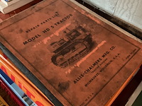 Lot 284 - boeken auto - tractor technisch boek allis-chalmers, 5 stuks - afbeelding 2 van  2