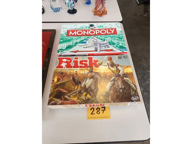 Lot 287 - monopoly spel en risk - afbeelding 1 van  4
