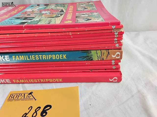 Lot 288 - lot strips, suske en wiske, stapel - afbeelding 2 van  2