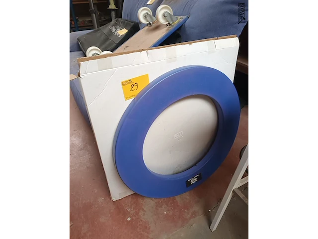 Lot 29 - dartboard surround - afbeelding 1 van  3