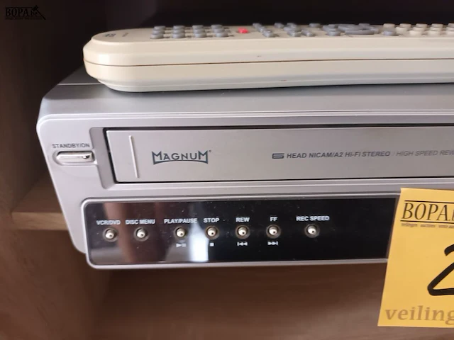Lot 29 - dvd/video recorder magnum - afbeelding 2 van  3