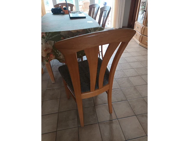 Lot 29 - eetkamerstoelen. 6 stuks - afbeelding 4 van  5