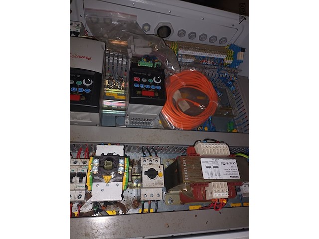 Lot 29 - elektriciteitskasten. 2 stuks - afbeelding 4 van  4