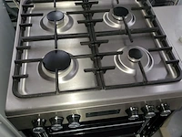 Lot 29 - gasfornuis met electrische oven - afbeelding 2 van  3