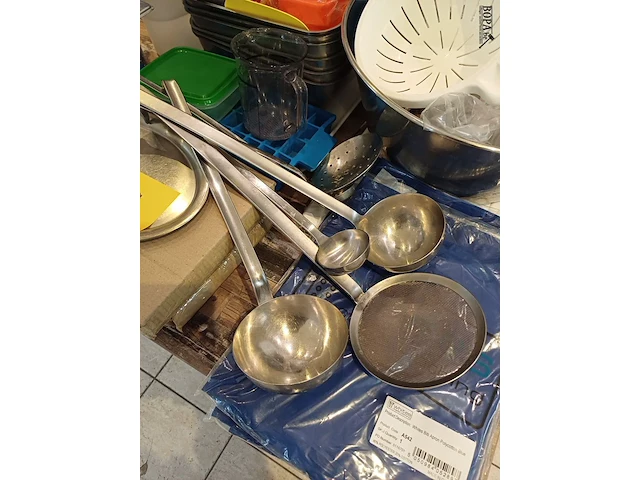 Lot 29 - keukenmaterialen - afbeelding 5 van  5