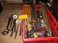 Lot 29 - klein keukenmateriaal - afbeelding 1 van  4