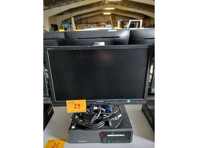 Lot 29 - lenovo thinkcentre computer - afbeelding 1 van  1