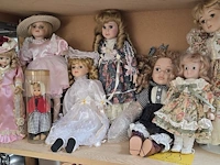 Lot 29 - lot porseleinen poppen ong 8 stuks - afbeelding 1 van  4