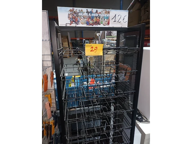 Lot 29 - metalen merchandise rek - afbeelding 1 van  4
