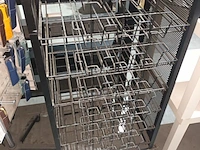 Lot 29 - metalen merchandise rek - afbeelding 2 van  4