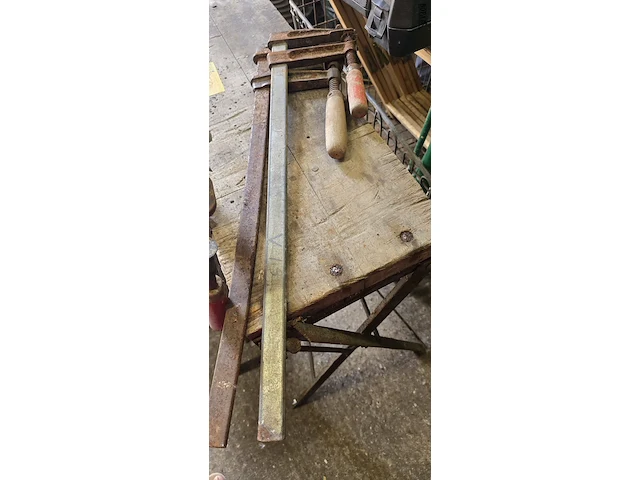 Lot 29 - spanschroever 4 stuks 110/70 cm - afbeelding 3 van  3