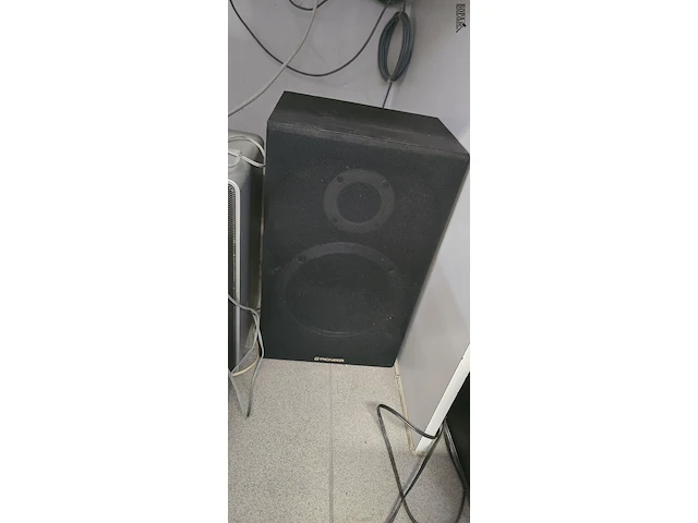 Lot 29 - speakers pioneer s -z 73 2 stuks - afbeelding 4 van  4