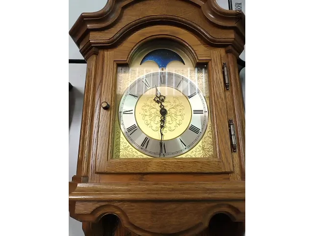 Lot 29 - wandklok - afbeelding 2 van  5