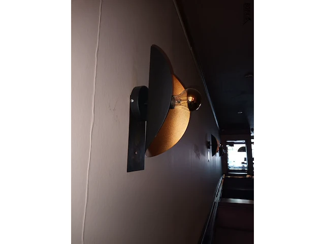Lot 29 - wandverlichting. 5 stuks - afbeelding 3 van  3