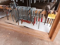 Lot 290 - lijmklemmen. 32 stuks - afbeelding 1 van  3