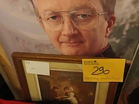 Lot 290 - vlaggen, kader en foto’s. 7 stuks - afbeelding 3 van  4