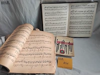 Lot 291 - lot oude bladmuziek en muziekboeken, stapel - afbeelding 3 van  4