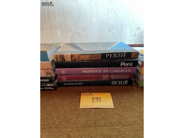 Lot 292 - artis historia boeken landen incl prenten, 5 stuks - afbeelding 1 van  1