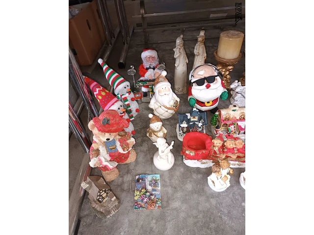 Lot 292 - kerstdecoratie. 50 stuks - afbeelding 2 van  5