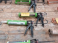 Lot 294 - silicone pistool groen. 5 stuks - afbeelding 1 van  3