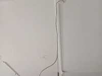Lot 296 - led hanglamp. 2 stuks (lokaal 11) - afbeelding 4 van  4