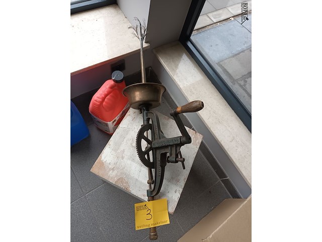 Lot 3 - antieke flessenspoeler - afbeelding 1 van  5