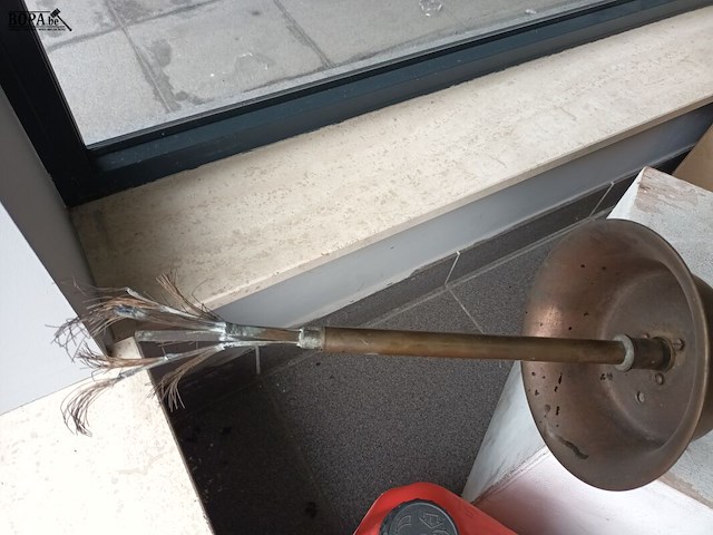 Lot 3 - antieke flessenspoeler - afbeelding 5 van  5