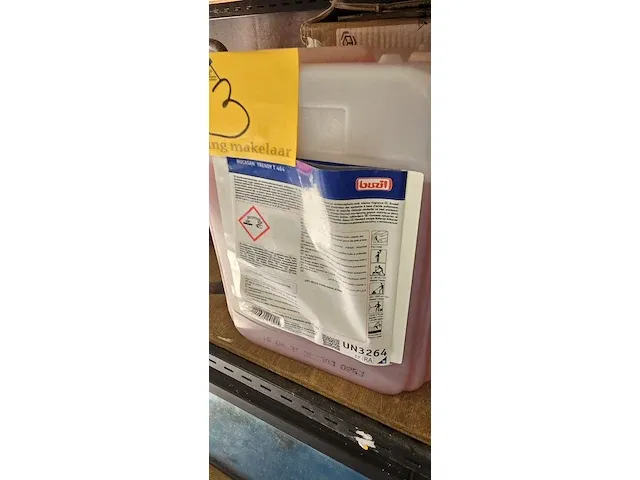 Lot 3 - badkamerproduct 10l - afbeelding 2 van  3