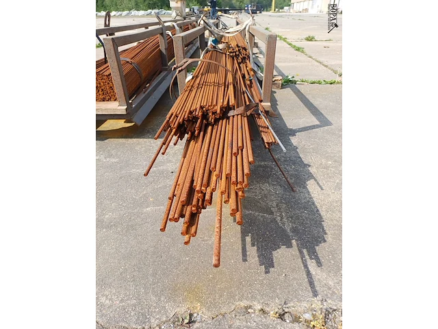 Lot 3 - betonijzers - afbeelding 2 van  5
