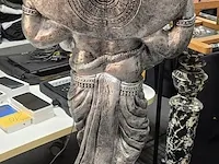 Lot 3 - boeddha ghanesa in zilverkleurige polyester - afbeelding 4 van  4