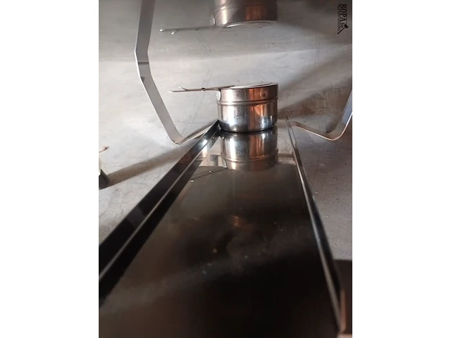 Lot 3 - chafing dish - afbeelding 4 van  4