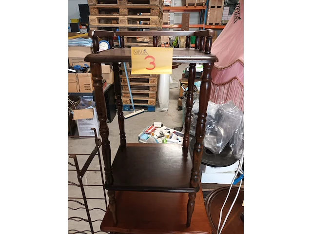 Lot 3 - houten bijzettafeltje - afbeelding 1 van  3